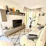 Giuseppe&Carolina Citylife Lux Appartment Fiera Milano
